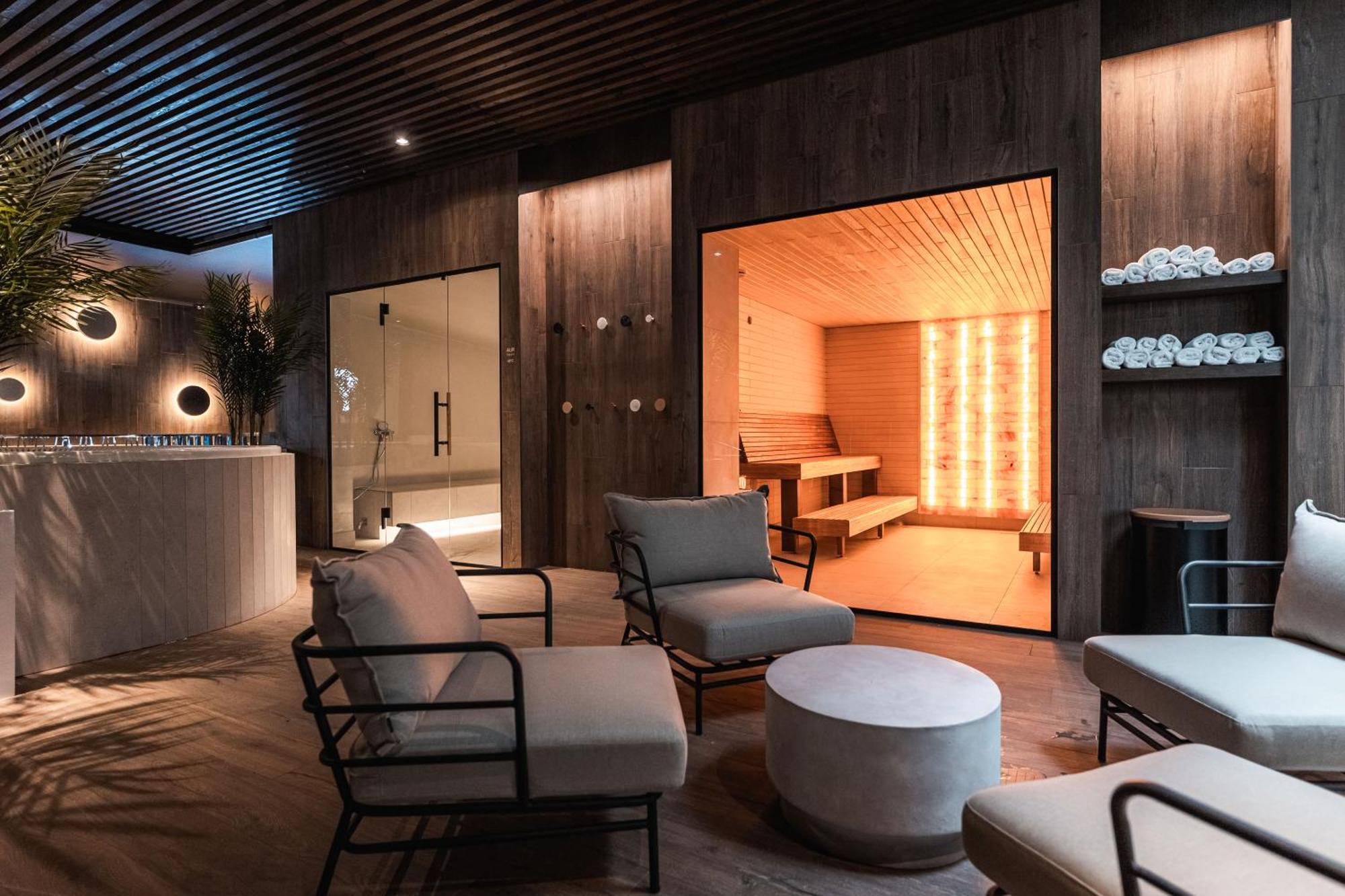 Oe Seaside Suites & Spa Курессааре Экстерьер фото